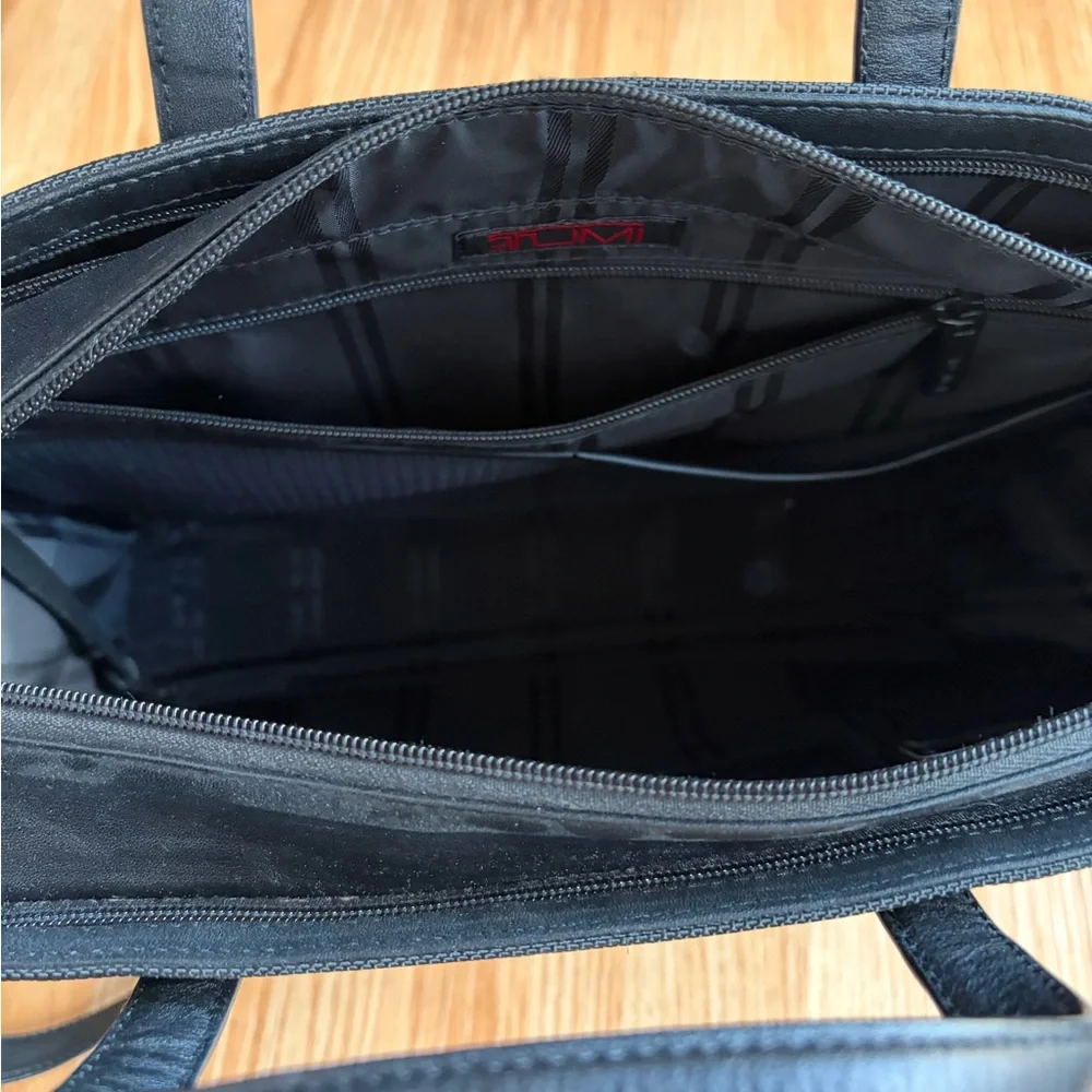 TUMI Black Laptop / Computer Briefcase Shoulder Bag